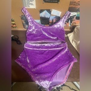 Lavender crushed velvet rave set lime blonde